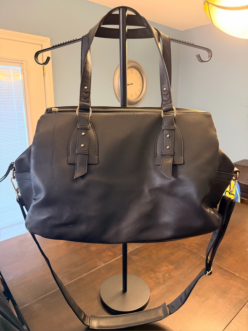 Classic Black Leather Tote Shoulder Bag/ overnight bag